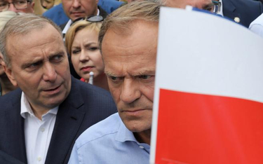Donald Tusk i Grzegorz Schetyna podejmą decyzje o nowym kształcie PO