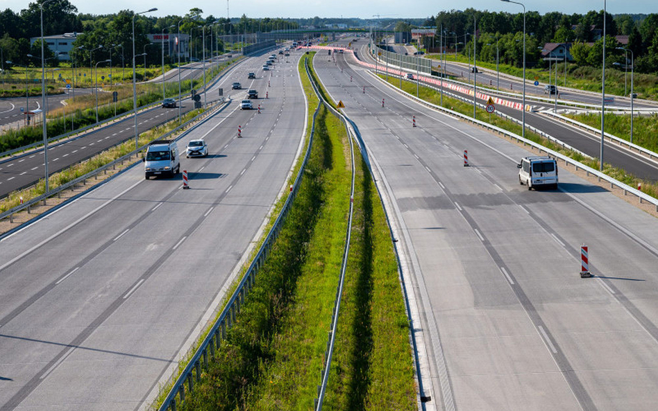 Kilometr szybkiej drogi kosztuje 162 mln zł