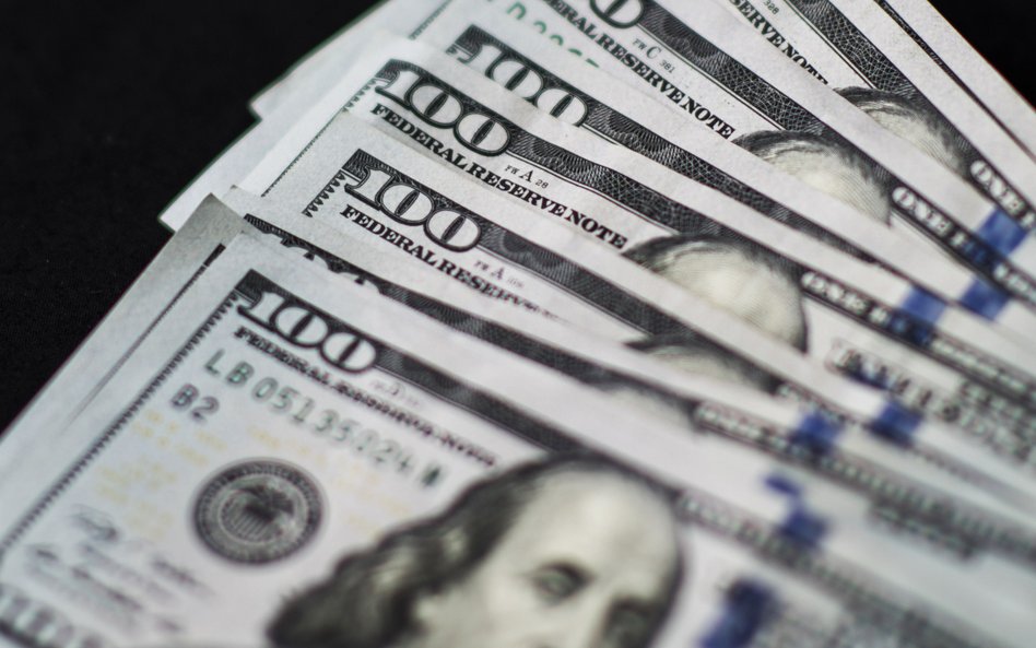 Dolar tworzy problem dla banków centralnych
