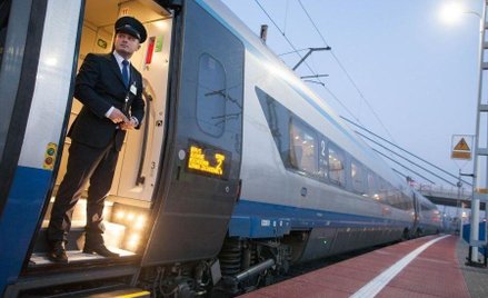 Rosną opóźnienia pociągów przez remonty na torach