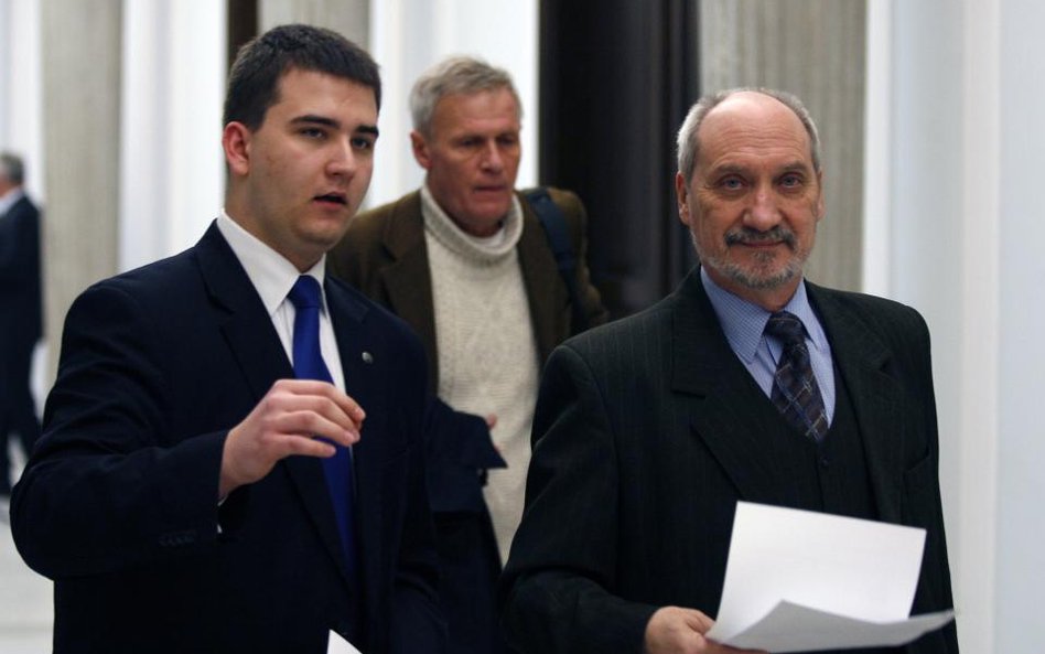 Bartłomiej Misiewicz i Antoni Macierewicz