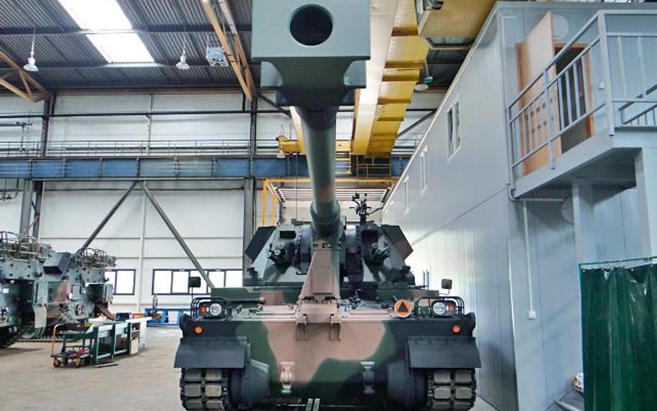 Kraby zostaną wyposażone w przyszłości w precyzyjnie naprowadzaną amunicję o wydłużonym zasięgu.