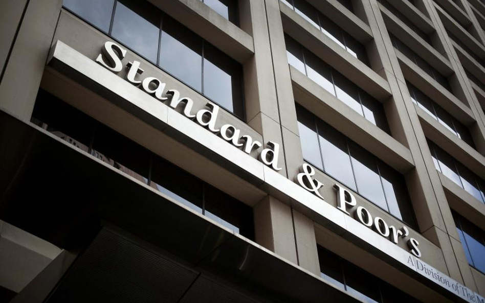 Standard & Poor's podnosi perspektywę Cypru