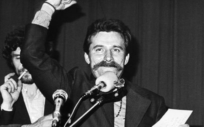 Lech Wałęsa podczas strajku sierpniowego w 1981 roku w Stoczni Gdańskiej