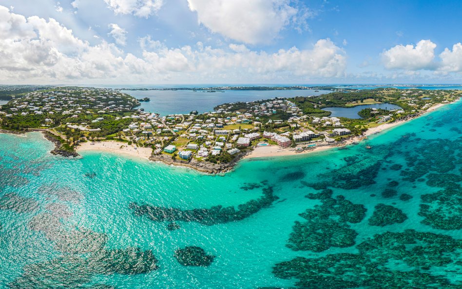 Pod Bermudami znajduje się około 20-kilometrowa warstwa skał