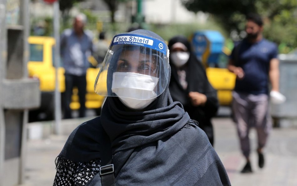 Ekspert podważył oficjalne dane. Iran zamknął gazetę