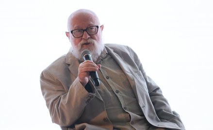 Jeden z publicystów i sam Jerzy Bralczyk twierdzą, że wywyższenie zwierzęcej śmierci grozi autodegra