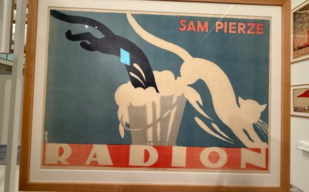 Znalazły się tu plakaty z różnych dziedzin życia