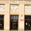 Resort finansów rezygnuje z podatku bankowego