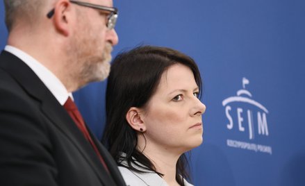 Grzegorz Braun i Kaja Godek. Fundacja Kai Godek zawiadomiła prokuraturę w sprawie Gizeli Jagielskiej