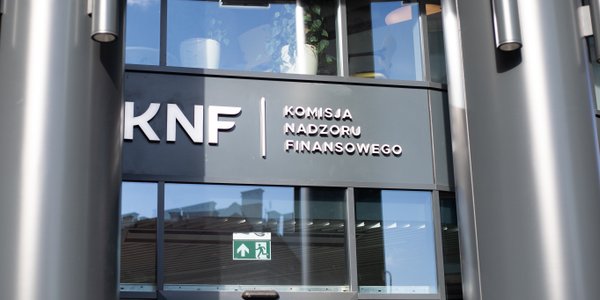 Raczyński: KNF usuwa całe kategorie firm zamiast regulować ryzyka