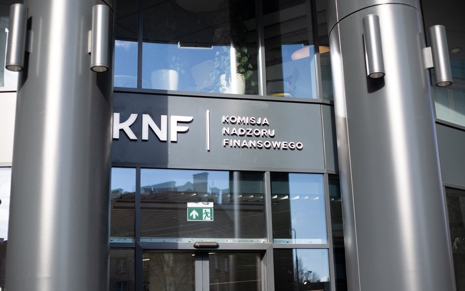 KNF jest krytykowana za propozycje zmian dla podmiotów działających na rynku finansowym