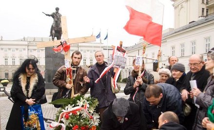 Młodzi mają dość kłótni o Smoleńsk