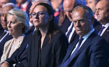 Konferencja na rzecz Odbudowy Ukrainy. Od lewej: przewodnicząca Komisji Europejskiej Ursula Von der 