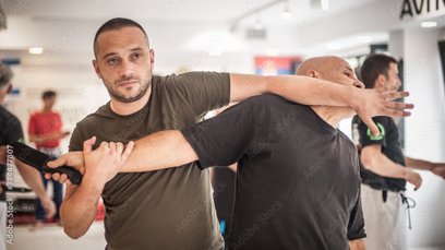 Kursy są skierowane do pełnoletnich kobiet i mężczyzn