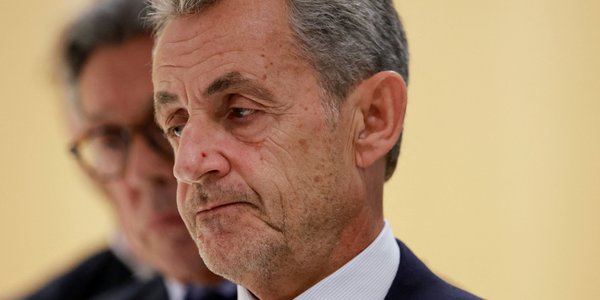 Francja: Były prezydent skazany. Trafi do więzienia