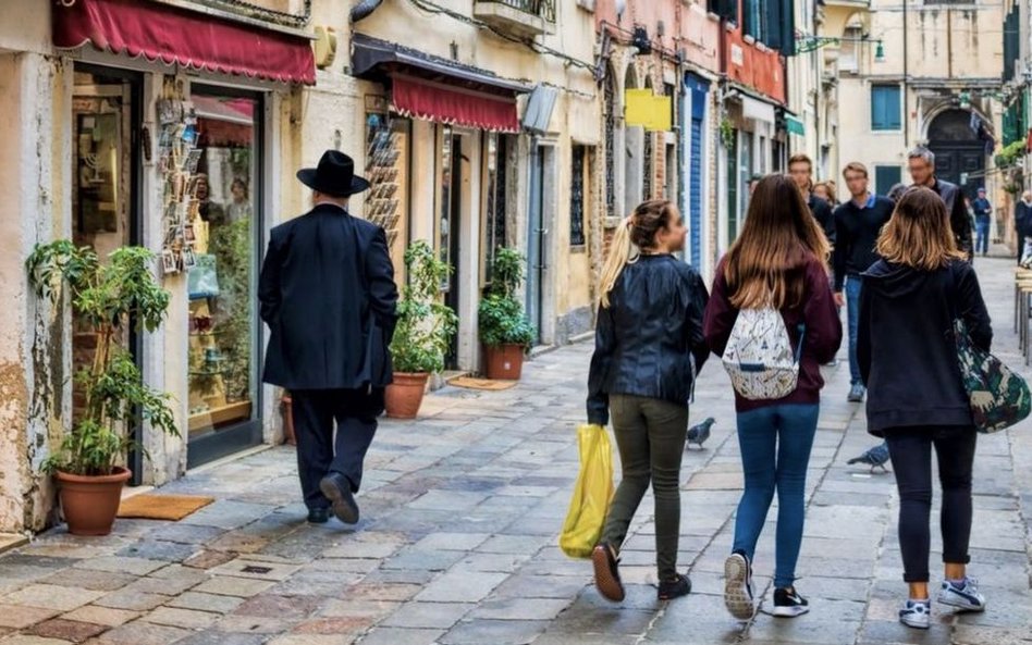 "NYT": Antysemityzm powraca. "Od lewicy do prawicy"