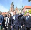 Sondaż: Polacy widzą Dudę na czele PiS