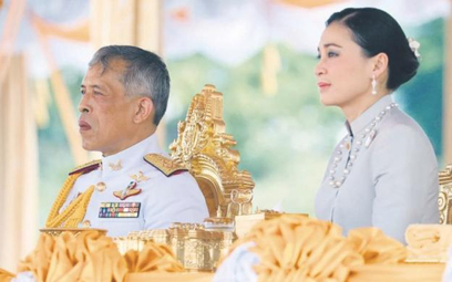 Maha Vajiralongkorn, czyli Rama X, jest od 2019 r. królem Tajlandii. Dał się poznać głównie jako ska