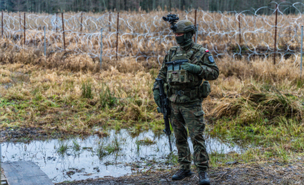 Gen. Arkadiusz Szkutnik, dowódca Wojskowego Zgrupowania Zadaniowego "Bezpieczne Podlasie" na granicy