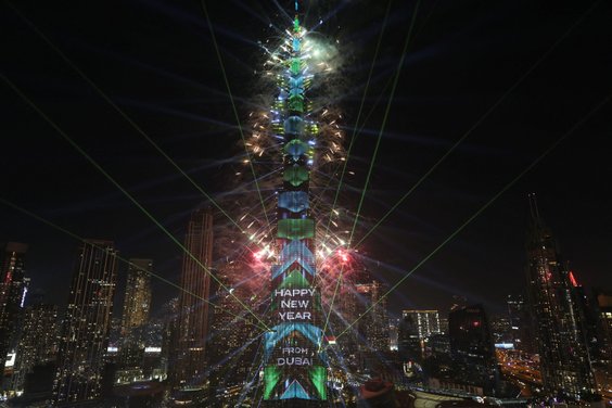 Sylwestrowy pokaz na najwyższym budynku świata