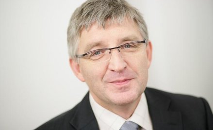 Lata coraz więcej ludzi, ale trudno mówić o boomie w lotnictwie