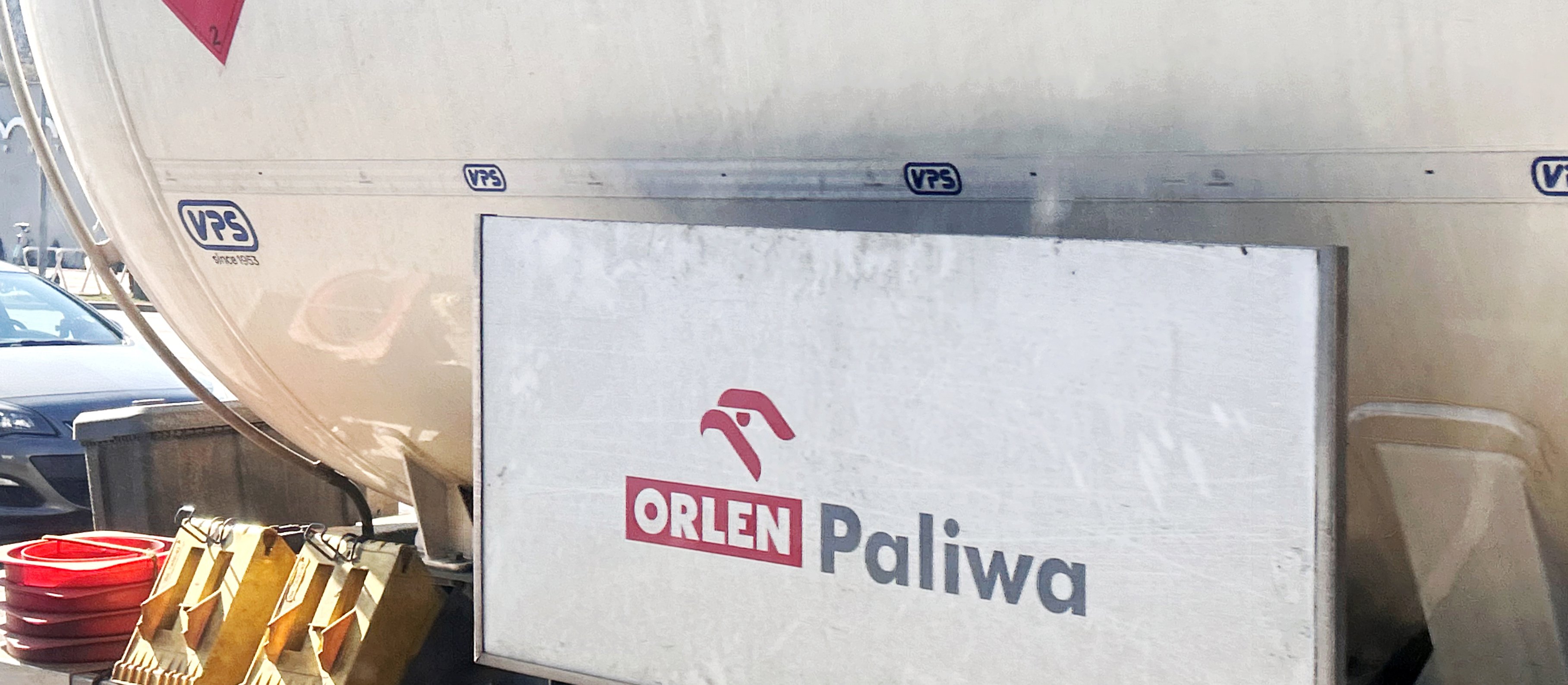 Chociaż ropy i gazu nie zabraknie, na stacjach ceny idą w górę