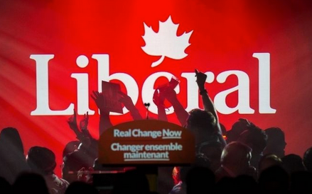 21 października – bezwzględną większością głosów Liberalna Partia Kanady Justina Trudeau wygrała wyb