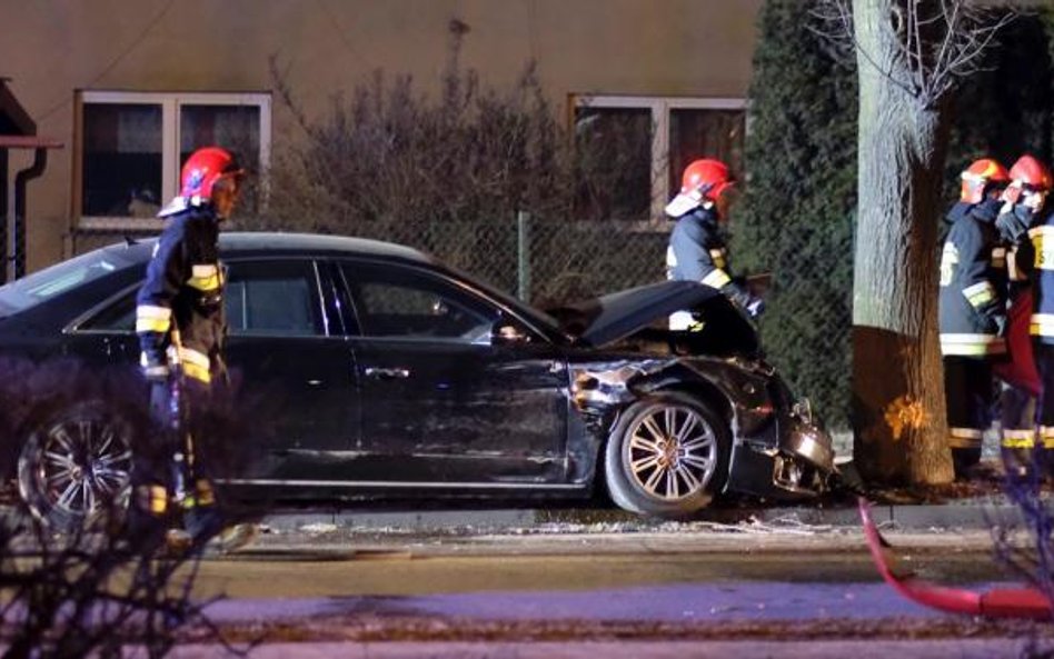 Opancerzone auto zachowuje się inaczej niż zwykły samochód. To mogło zmylić niedoświadczonego kierow