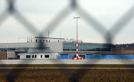 Płyta postojowa na lotnisku Kassel-Calden