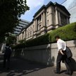 Japoński bank centralny niespodziewanie zdecydował się w piątek na powiększenie swojego programu ilo