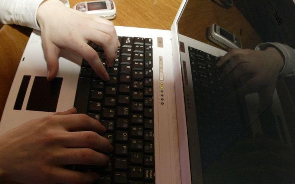 E-sklepy lekceważą uprawnienia klientów