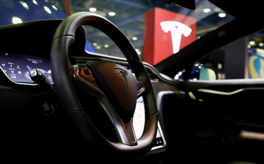 Tesla zwolni co dziesiątego pracownika. Firma szuka oszczędności
