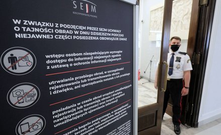 Afera mailowa: 150 ofiar „politycznego hakera”