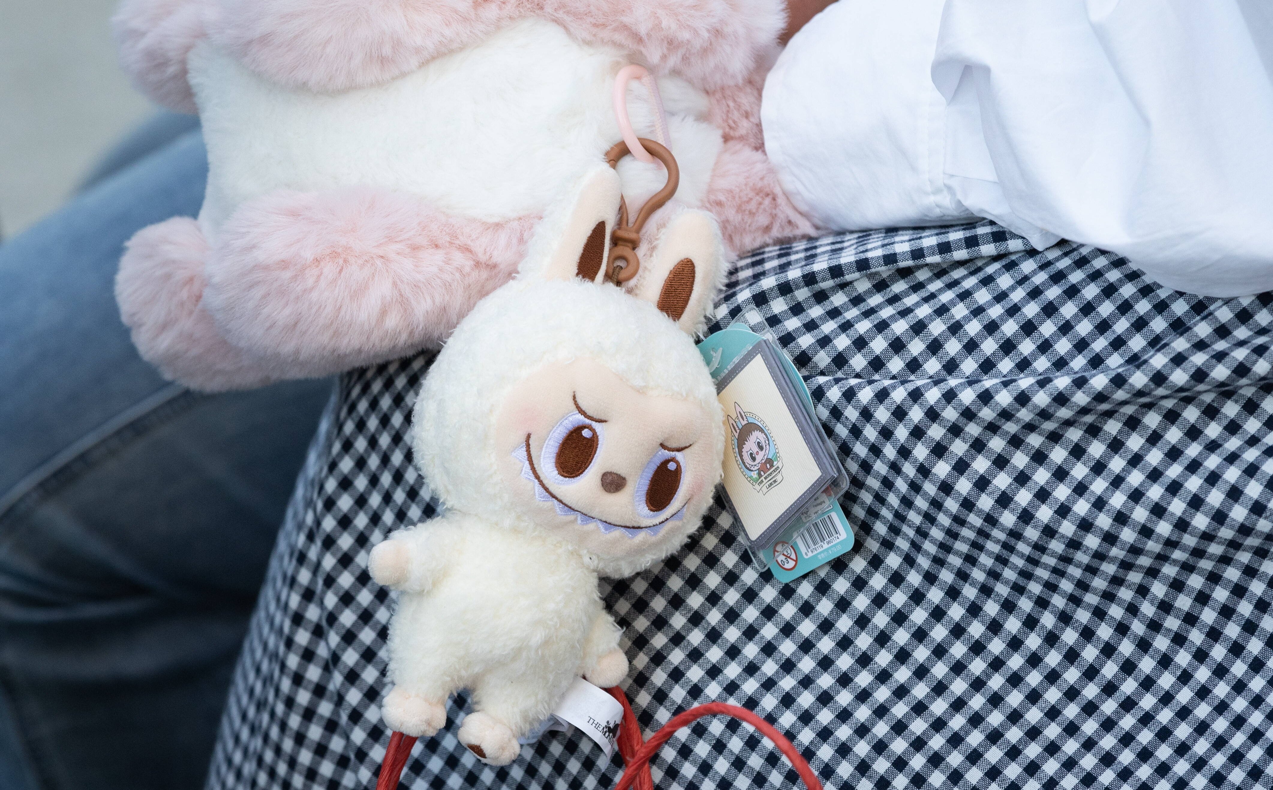 Pokolenie Z pokochało tę lalkę. Chętni stali po nią w wielogodzinnych kolejkach