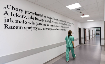 Co dziesiąty student kończący medycynę chce wyemigrować z Polski