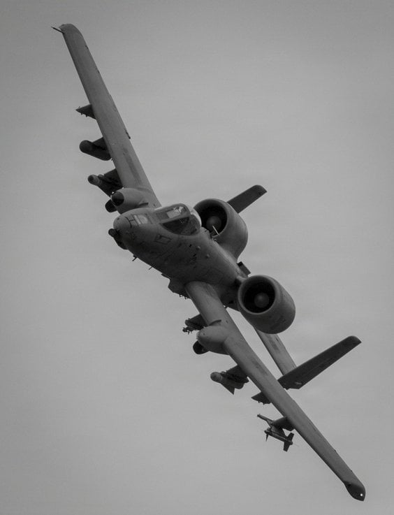 Samolot A-10 Thunderbolt II Sił Powietrznych USA ze 190. Eskadry Myśliwskiej 124. Skrzydła Myśliwski