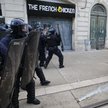Pięć tysięcy zatrzymanych uczniów, podpalone klasy. Francja nie widziała takich szkół od dekad