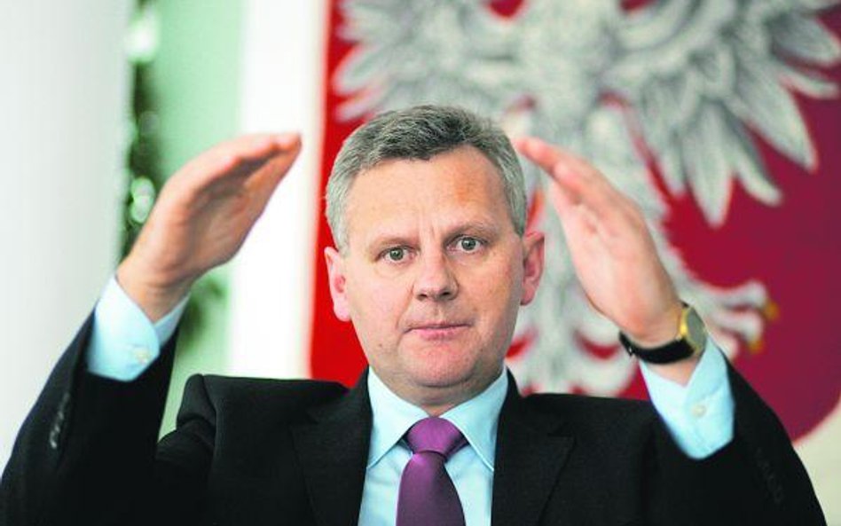 Zasady sprzedaży akcji PZU minister skarbu Aleksander Grad może zastosować w ofercie Tauronu i GPW.