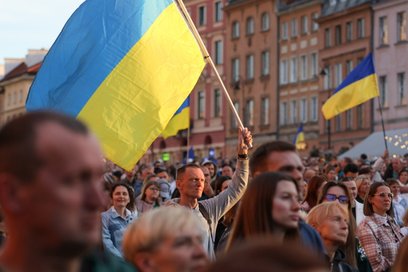 Projekt uchwały w sprawie dalszej pomocy obywatelom Ukrainy został złożony przez stołeczny ratusz.