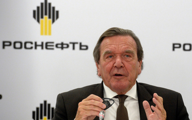 Gerhard Schröder (SPD) był kanclerzem w latach 1998–2005