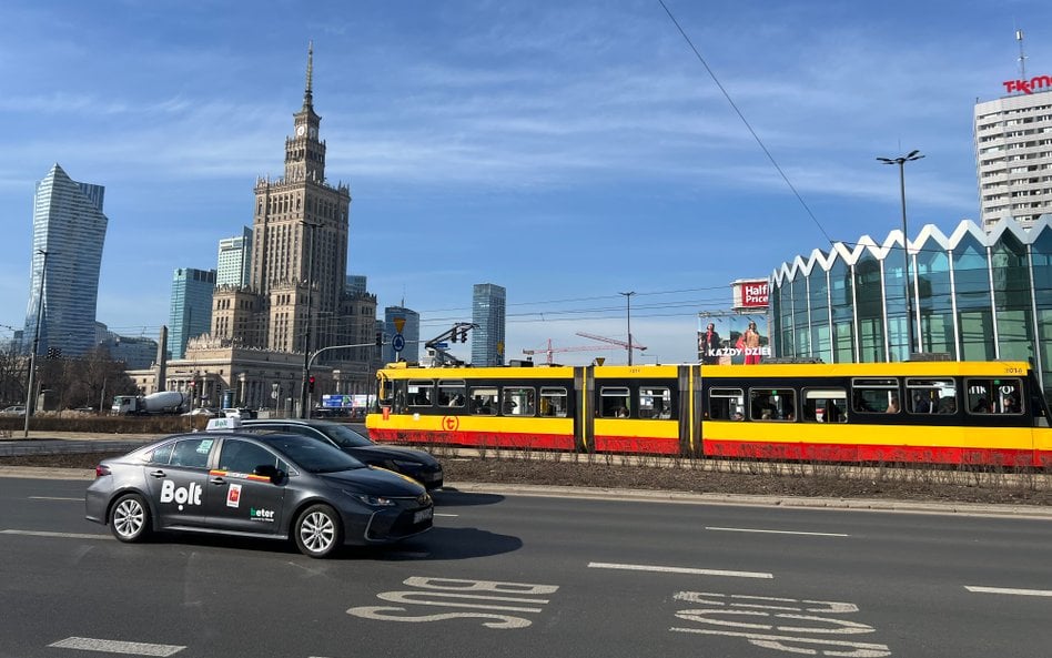 Wpadamy w kolejny ostry zakręt, bo na świecie reguły i prawa przestały istnieć i rządzi bezwzględna 