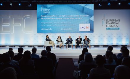 Paneliści podczas debaty „Trendy demograficzne – jak będzie wyglądać nasza przyszłość? Jak się dosto