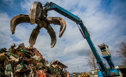 Miliardy strat i surowiec uciekający z kraju. Ukraina szykuje ruch w sprawie złomu