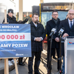 Wiceprezydent Wrocławia Jakub Mazur (drugi z prawej) oraz przewodniczący Rady Miejskiej Wrocławia Se