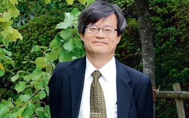 Hiroshi Amano wraz z Isamu Akasakim i Shuji Nakamurą otrzymał w 2014 roku Nagrodę Nobla za wynalezie
