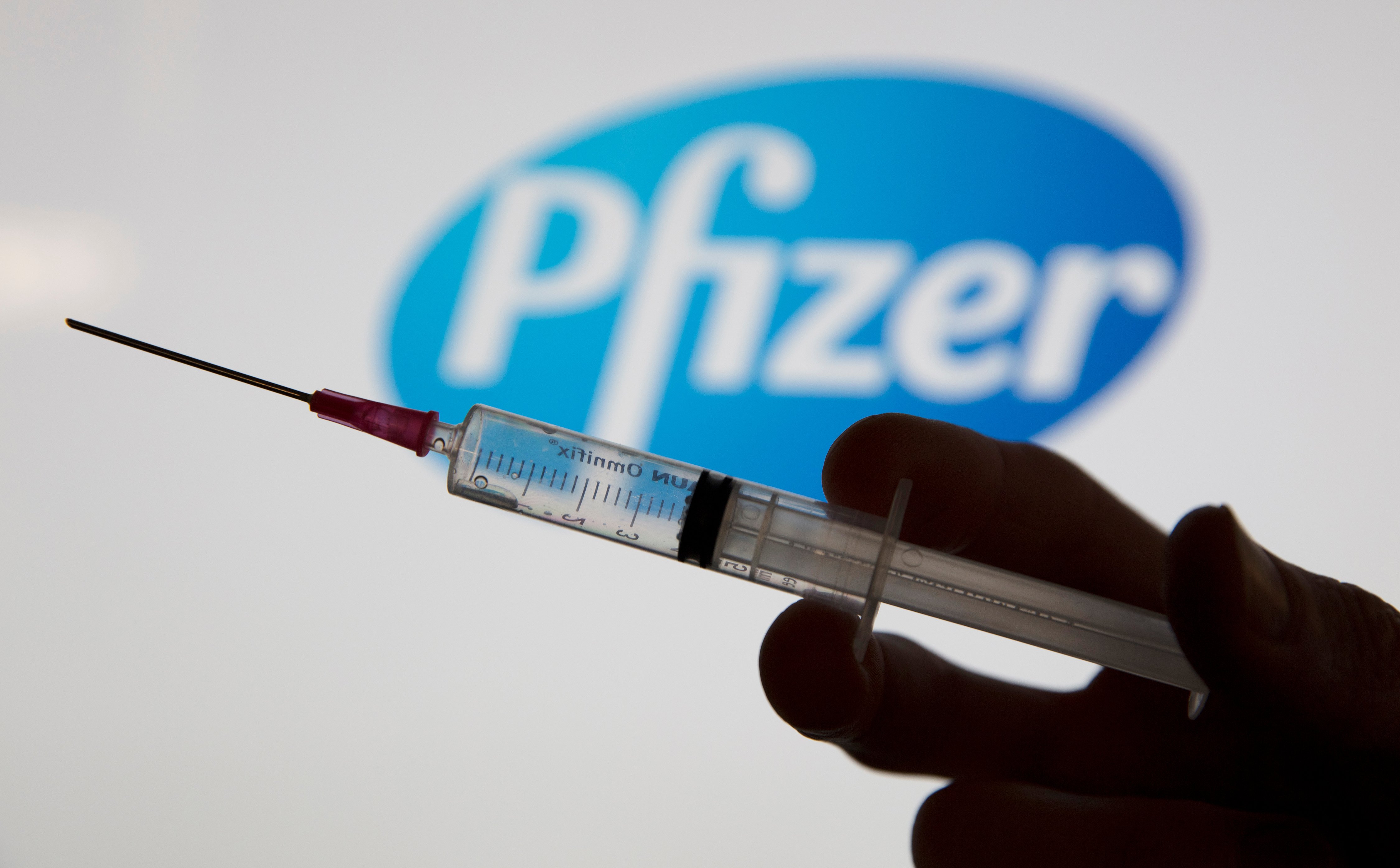 Spór Polski z Pfizerem o 6 mld zł. To będzie wielki test dla państw i korporacji