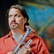 Gra Roba Mazurka najbliższa jest jazzowi. Jego charakterystyczny sposób frazowania wybija się ponad 
