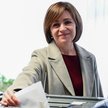 Prezydent Mołdawii Maia Sandu oddająca głos w wyborach