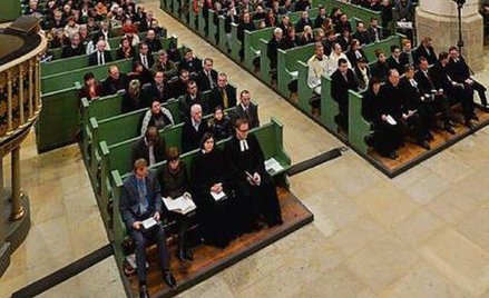 Niemieccy wierni opuszczają Kościoły